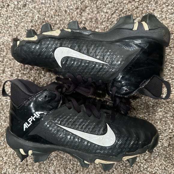 Nike boys black and white cleats size 13C - Picture 1 of 5
